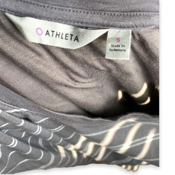 Athleta Gray Stripe Carefree Tee Dress Size Small - Picture 9 of 9
